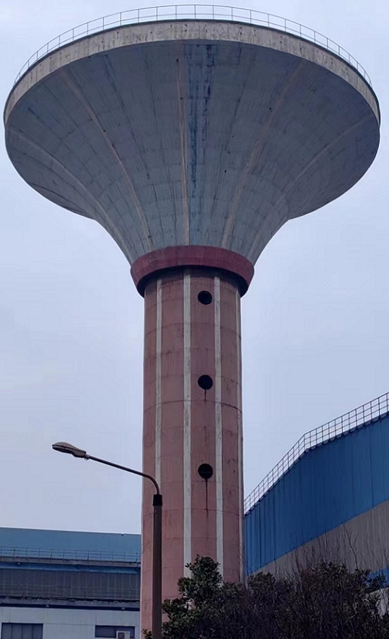 水塔拆除公司：專業(yè)防護措施，確保施工的安全可控