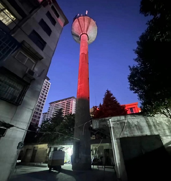 水塔拆除公司：精心施工，為城市換新顏